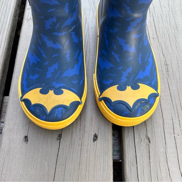 Western Chief Batman Boys Lined Rain Boots | Blue Gold Logo Pull-Ons | Size 9/10 - Picture 5 of 13